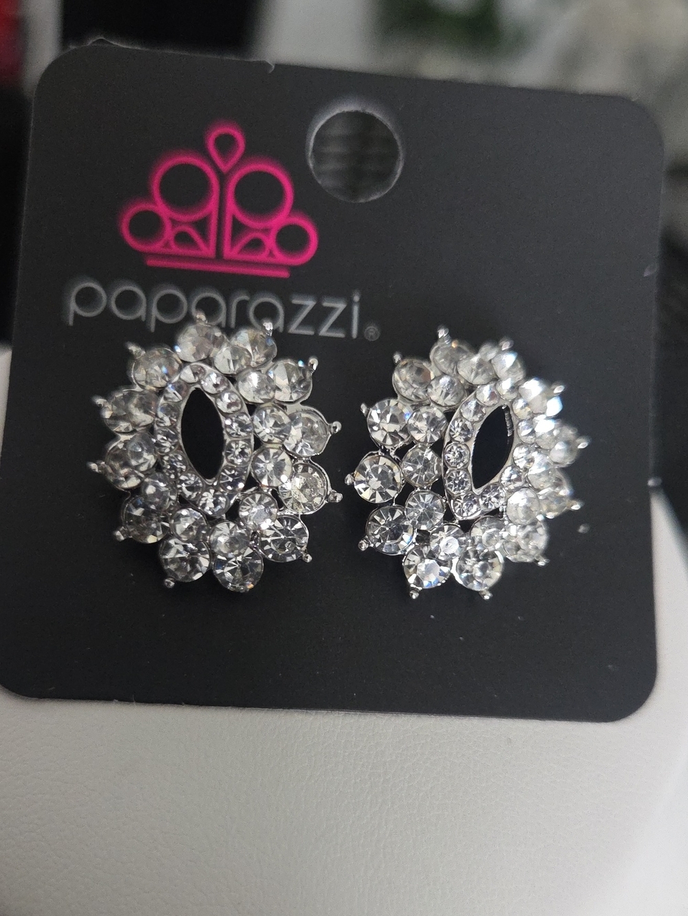 Paparazzi Brighten The Moment White Post Earrings NWT
